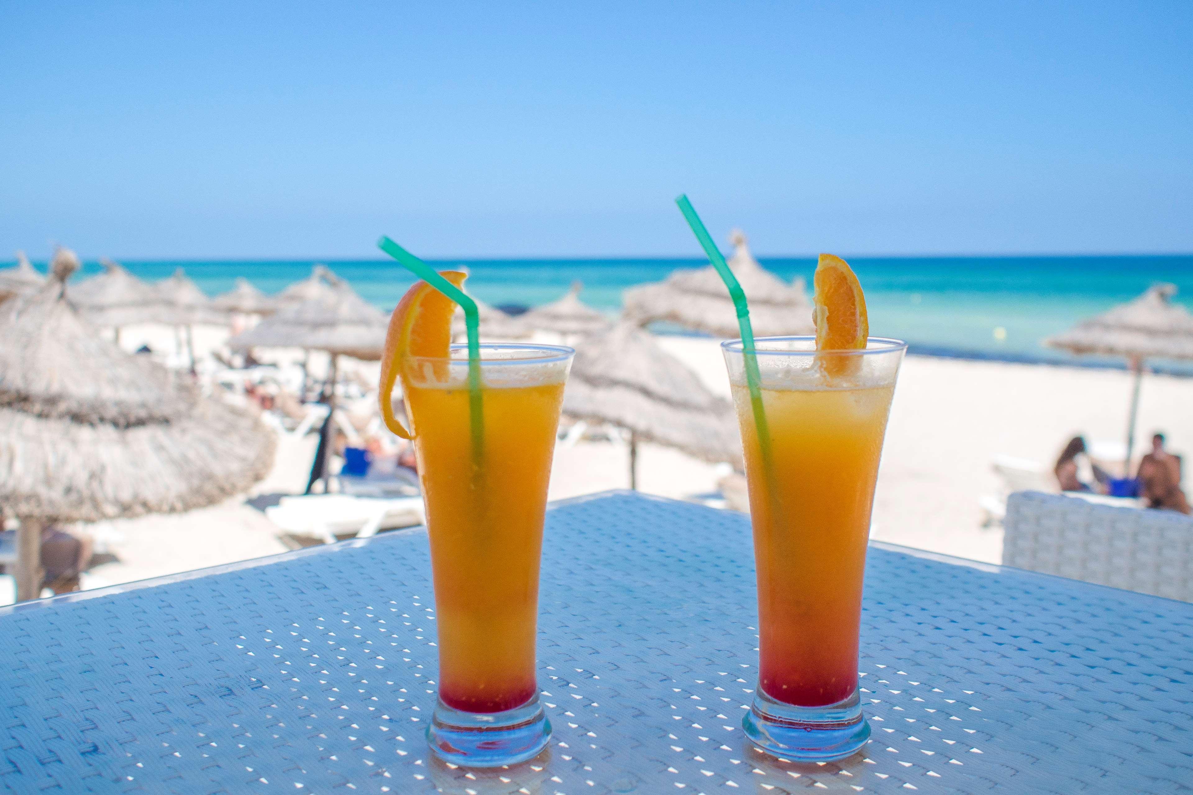 Radisson Blu Palace Resort & Thalasso, Djerba メズライア エクステリア 写真 Two tequila sunrises