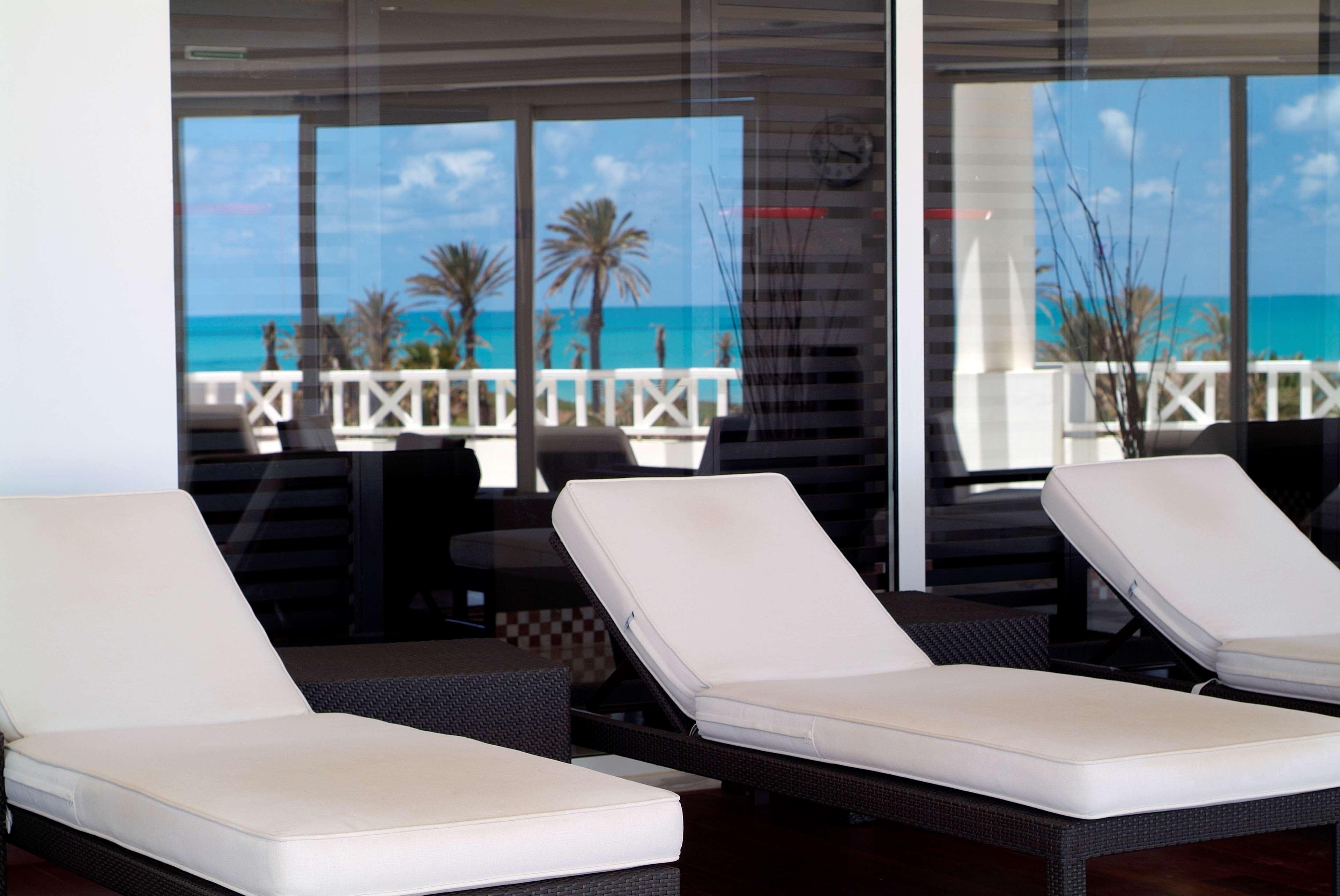 Radisson Blu Palace Resort & Thalasso, Djerba メズライア エクステリア 写真 The interior of the lounge