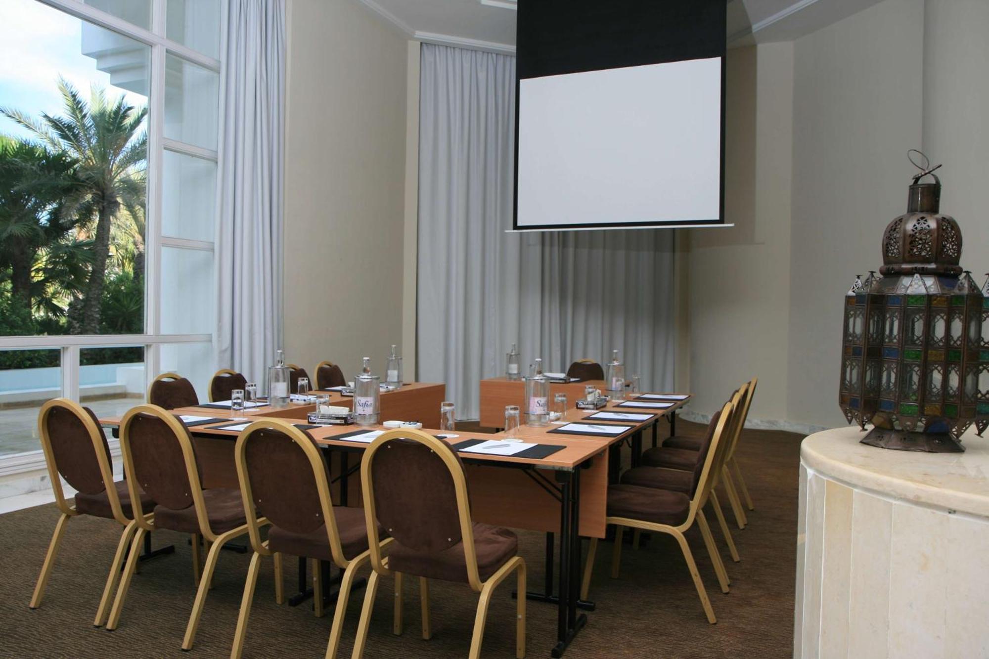 Radisson Blu Palace Resort & Thalasso, Djerba メズライア エクステリア 写真 A meeting room at the hotel